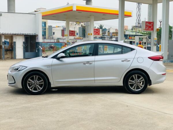 ELANTRA	2017	SX(O)-AT	D	1	SILVER	78000	10.50	TN 87 2738 - Image 4