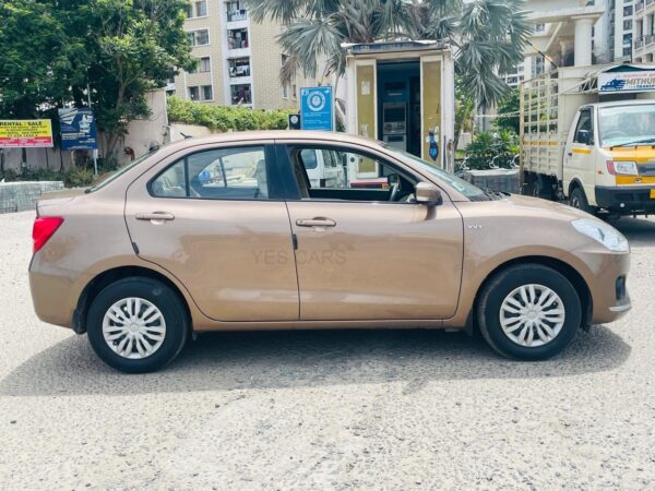 DZIRE	2018	VXI-AT 	P	2	BROWN	24000	6.50	TN18AP8643 - Image 6