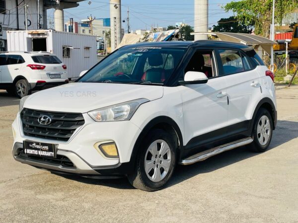 CRETA	2018	E+	P	2	WHITE	35000	9.40	TN02BM3081