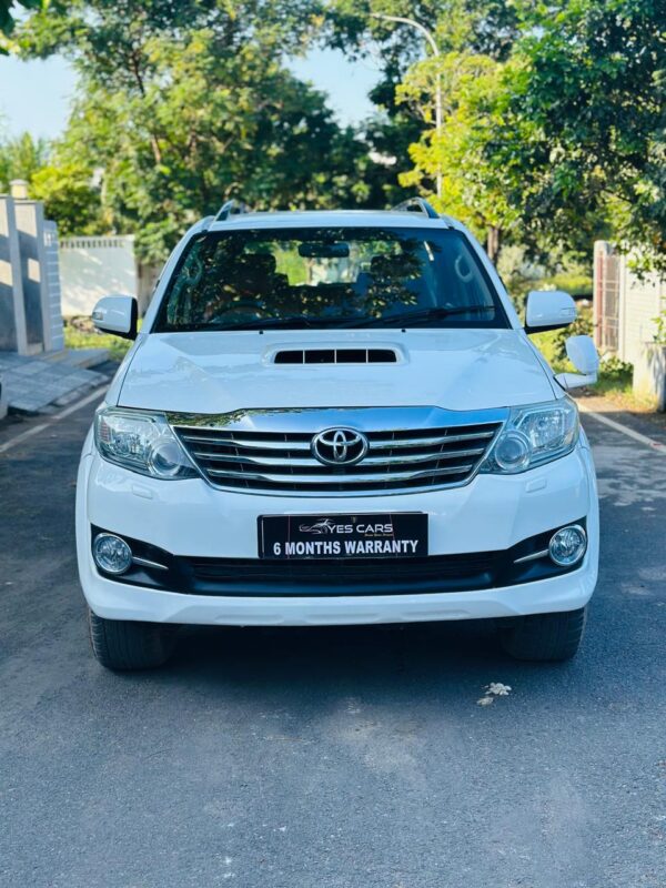 FORTUNER	2012	4X4	D	1	WHITE	160000	13.90	TN09BR2459 - Image 3