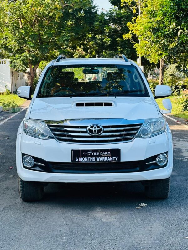 FORTUNER	2012	4X4	D	1	WHITE	160000	13.90	TN09BR2459 - Image 4